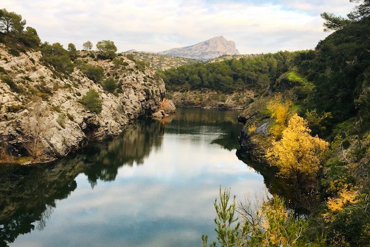 4-sainte-victoire-barrage-zola-az.jpg